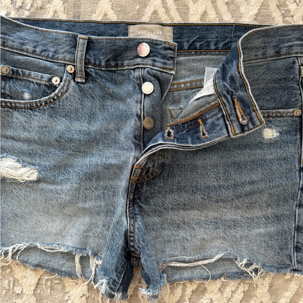 EVERLANE The Relaxed 90’s Jean Short, size 26